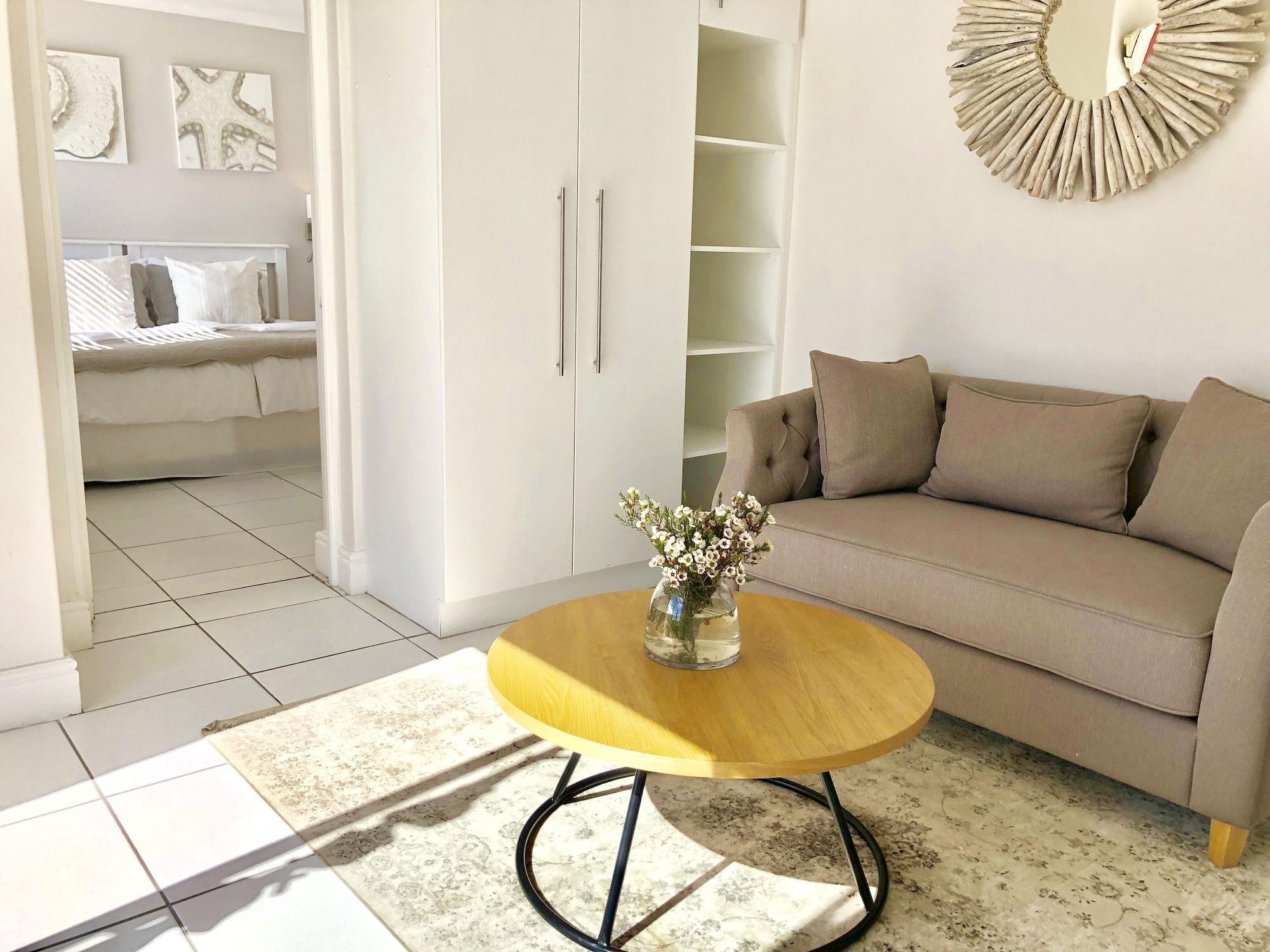 5 Options Guest House Bloubergstrand Exterior foto