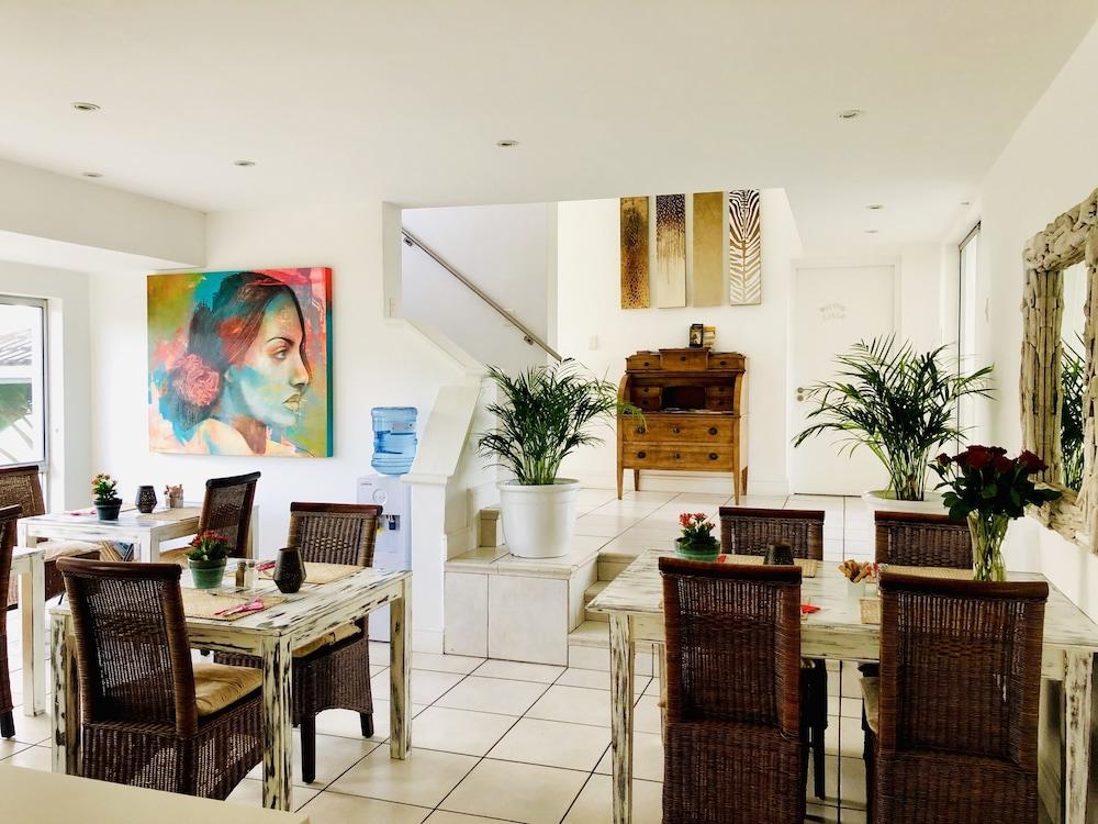 5 Options Guest House Bloubergstrand Exterior foto