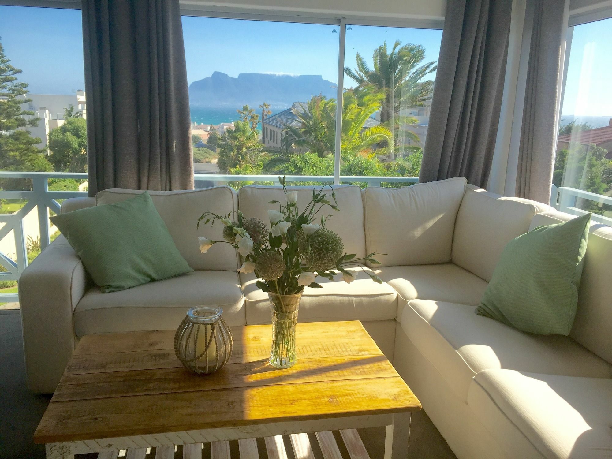 5 Options Guest House Bloubergstrand Exterior foto