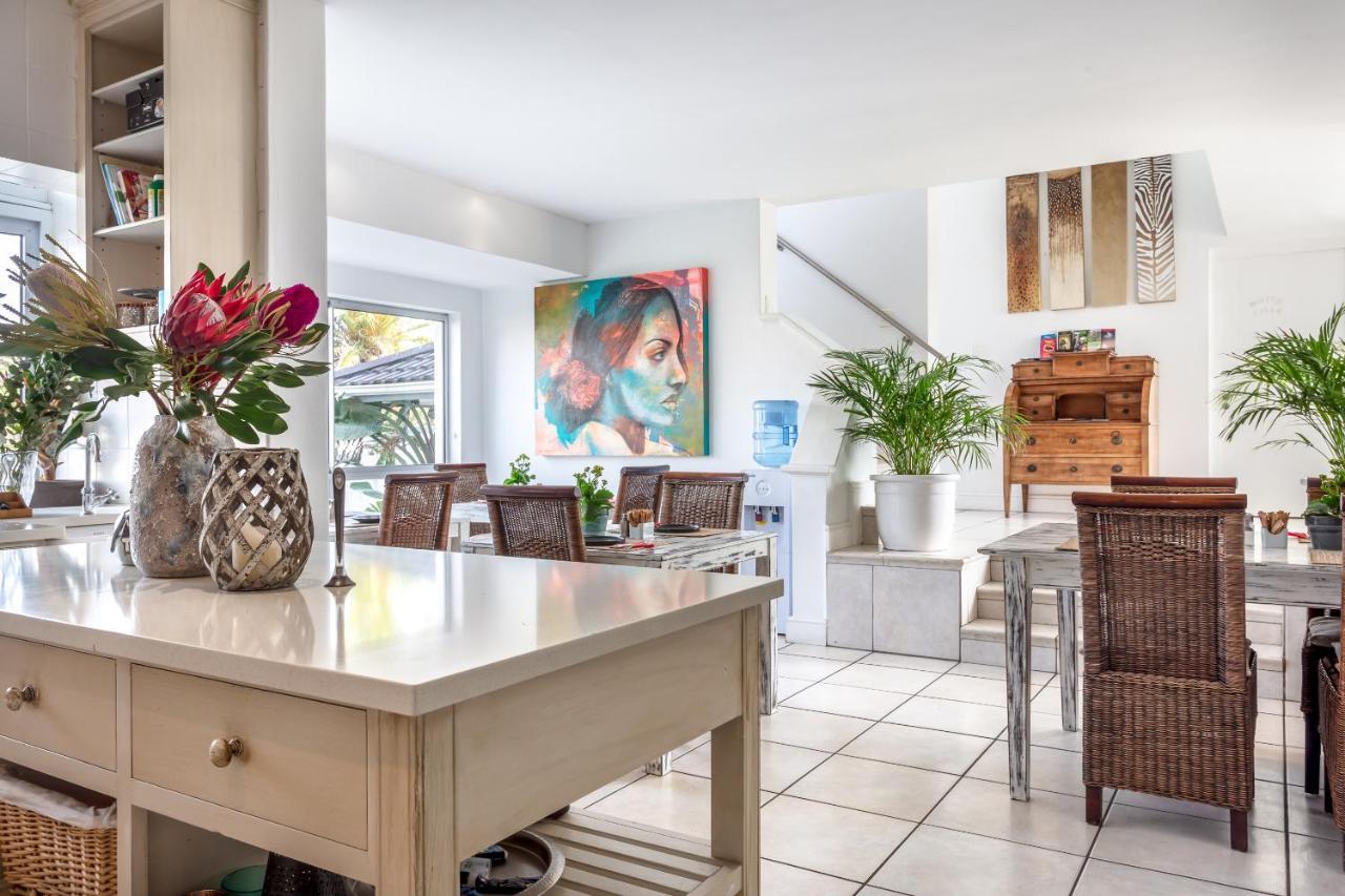 5 Options Guest House Bloubergstrand Exterior foto